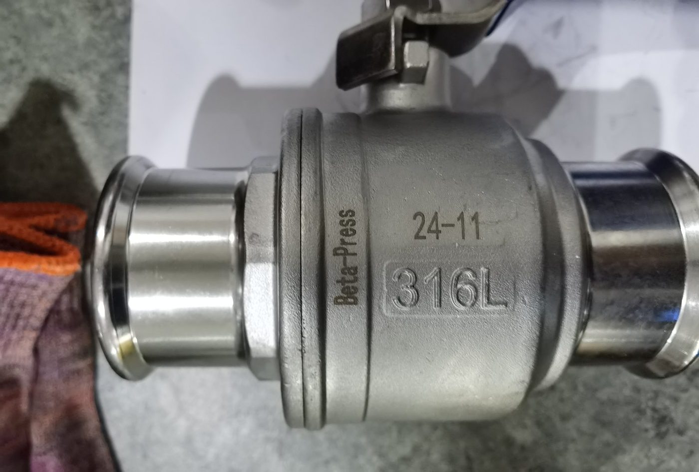 316L and batch code laser marking