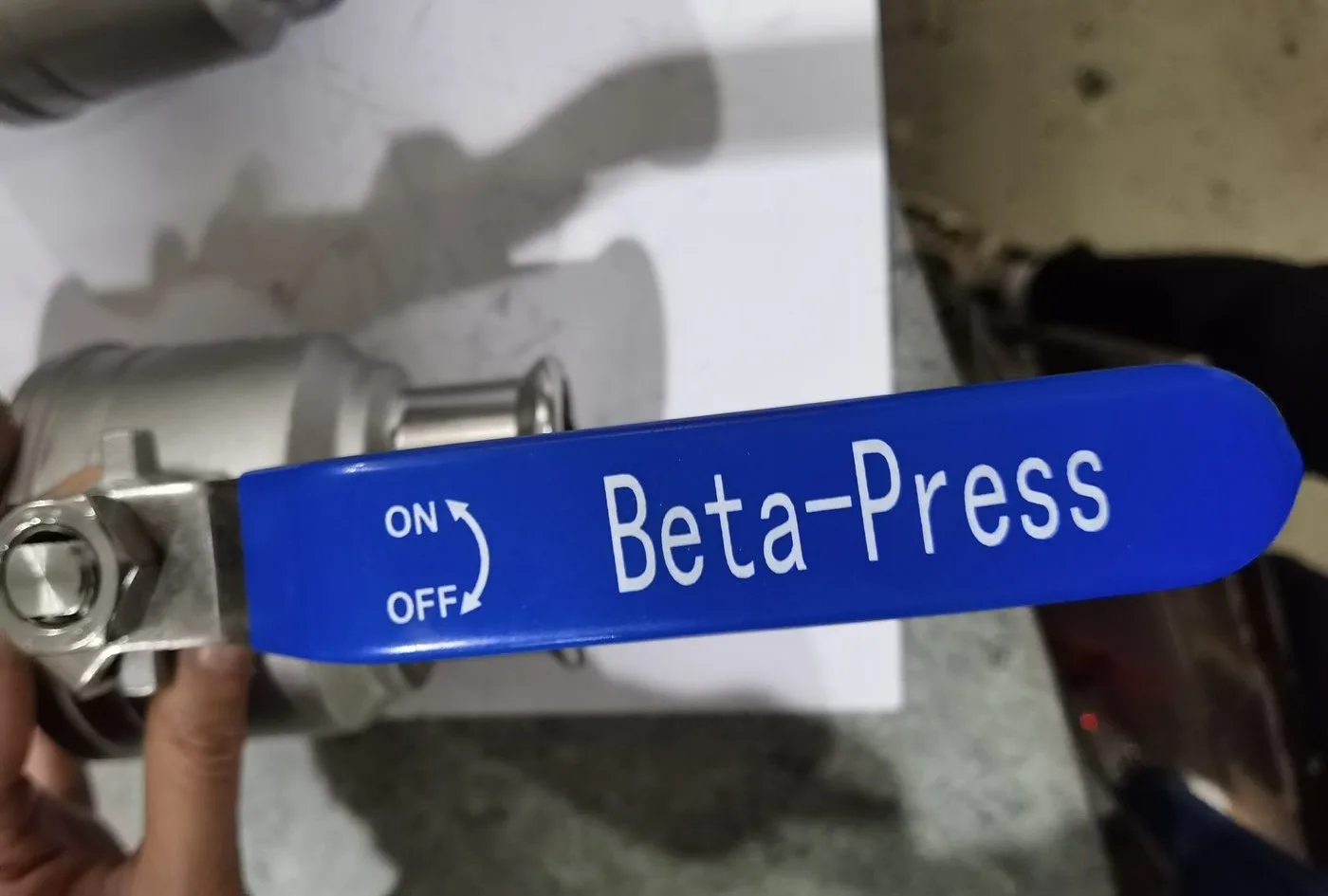 Beta-Press handle