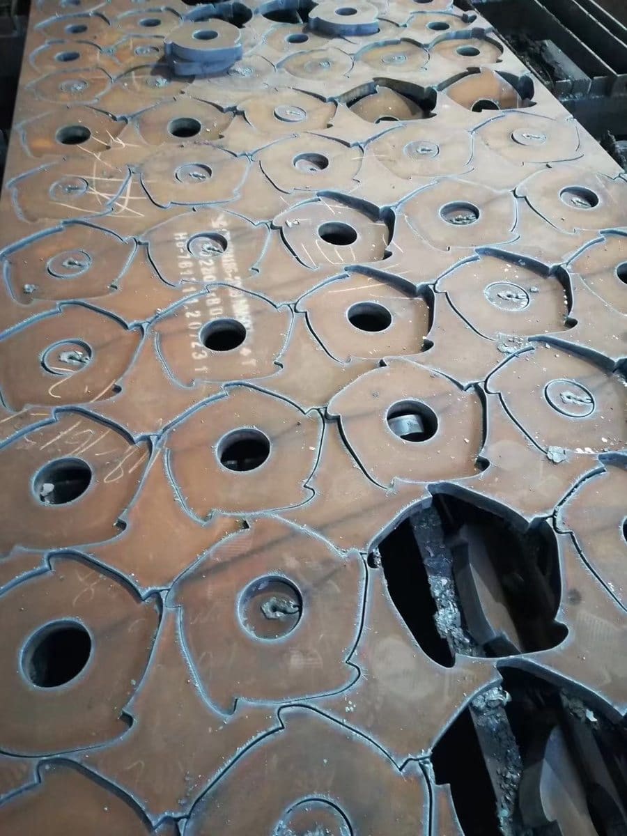Optimised nesting of circular steel blanks post-cut